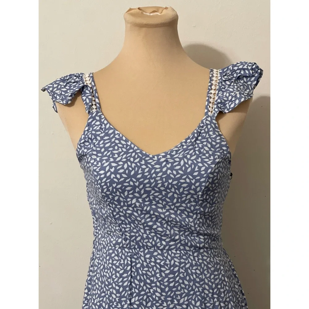 Japna Blue White Leaf Print Maxi Dress Smocked Boho Casual Flutter Sleeve XS - Picture 2 of 8